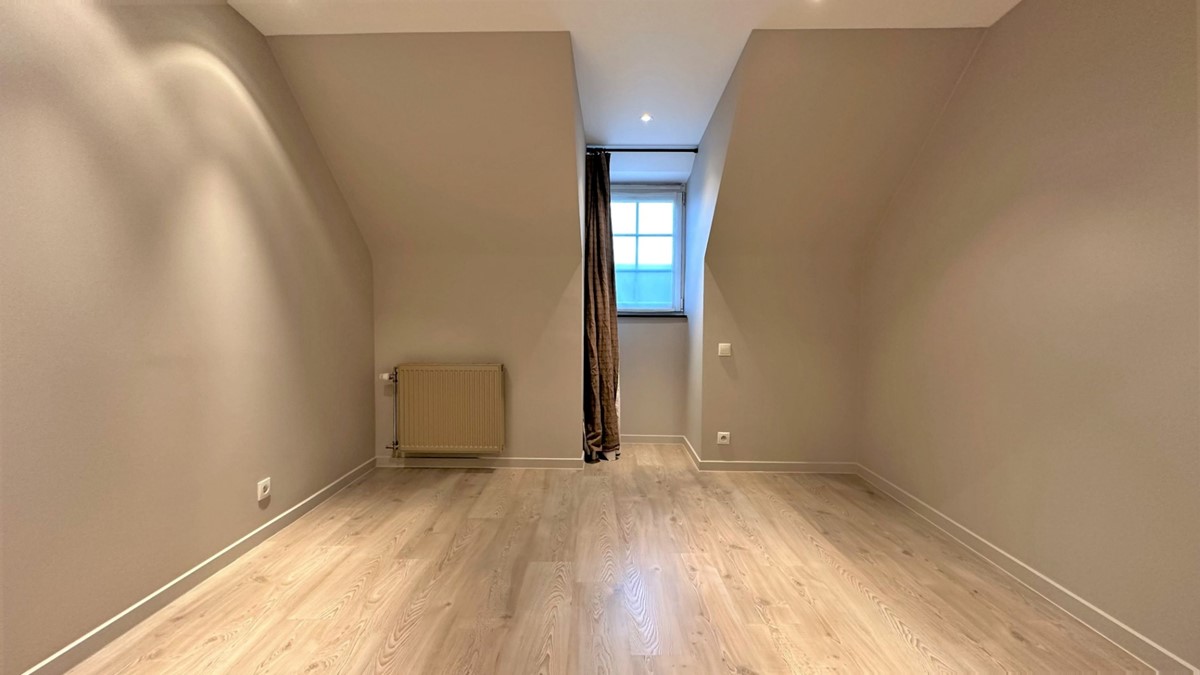 Vlaemynck Vastgoed | Duplex-appartement met 3 slaapkamer te koop in Ruiselede