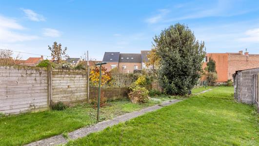 Rijwoning Te koop Veurne